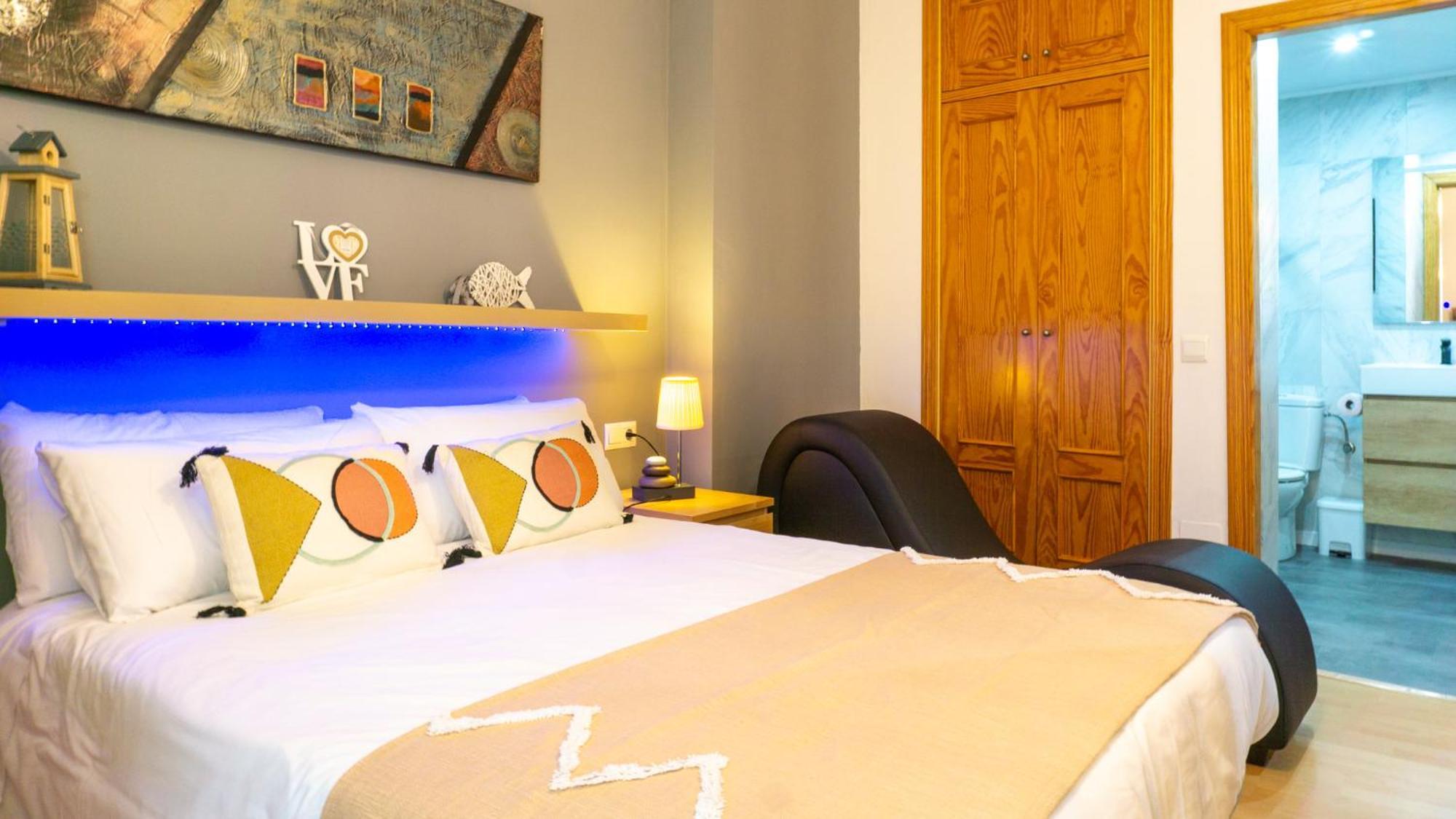 Love Apartment Malaga Center Bagian luar foto